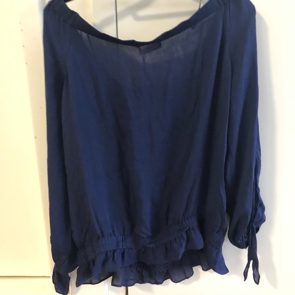 Blouse - Picture 2 of 2